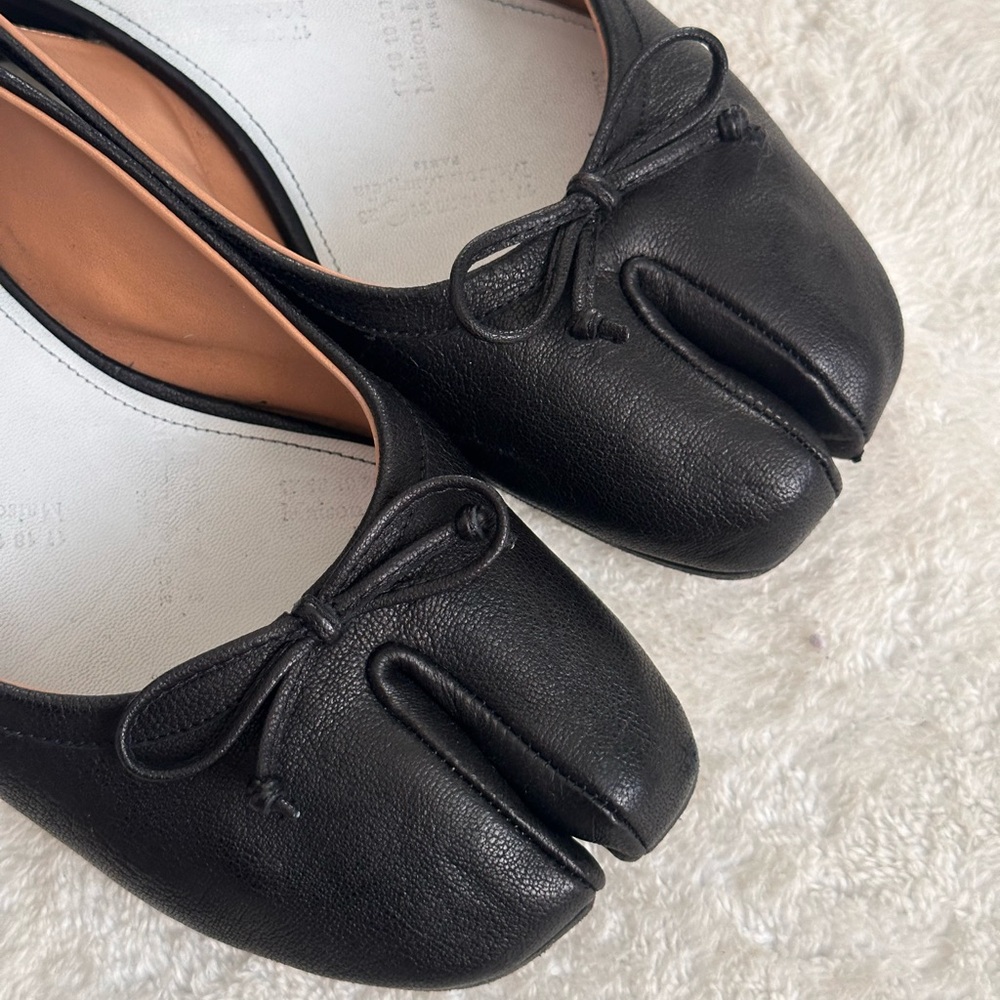 MAISON MARGIELA Black Tabi Slingback Heels